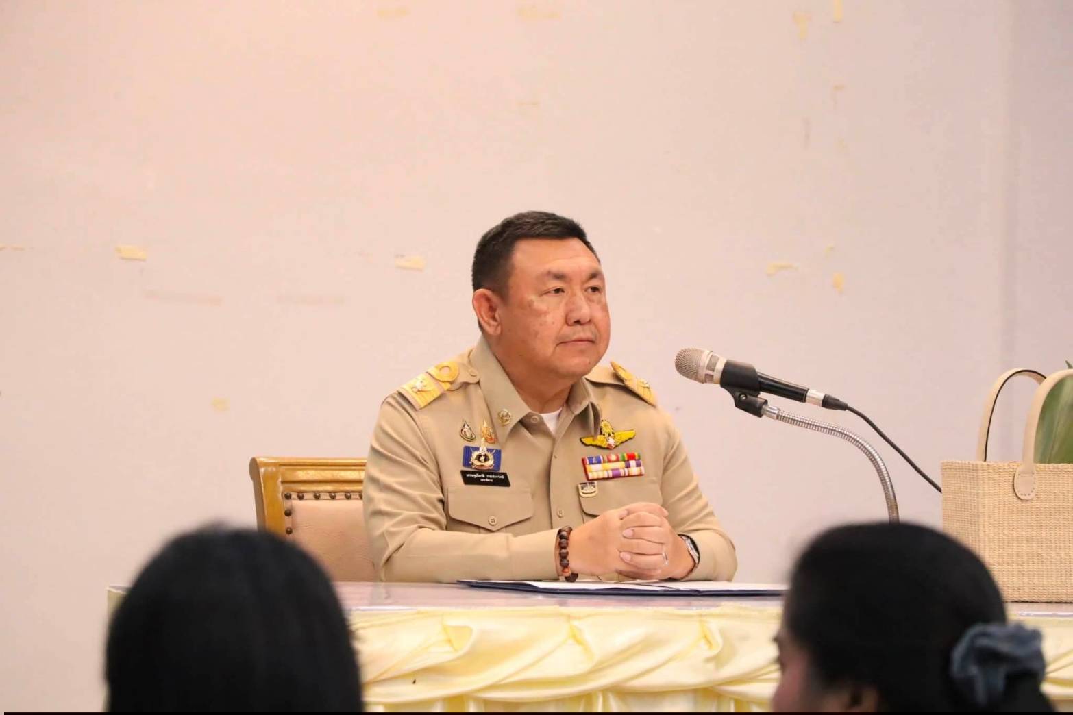 title - เลขาธิการสำนักงานการปฏิรูปที่ดินเพื่อเกษตรกรรม เป็นประธานในพิธีเปิดโครงการฝึกอบรมเชิงปฏิบัติการ หลักสูตร “รู้ปลูก รู้รักษา รู้คุณค่าของหญ้าแฝก” ระยะที่ 2 ภายใต้โครงการพัฒนาและรณรงค์การใช้หญ้าแฝกอันเนื่องมาจากพระราชดำริ ประจำปีงบประมาณ พ.ศ. 2569 ณ ศูนย์ส่งเสริมและพัฒนาอาชีพเสริมนอกภาคการเกษตร (ศพส.)